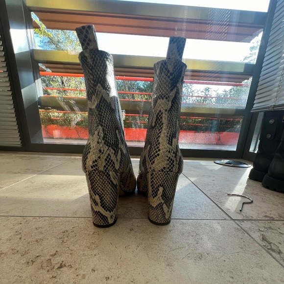 Snakeskin Boots - Picture 6 of 10